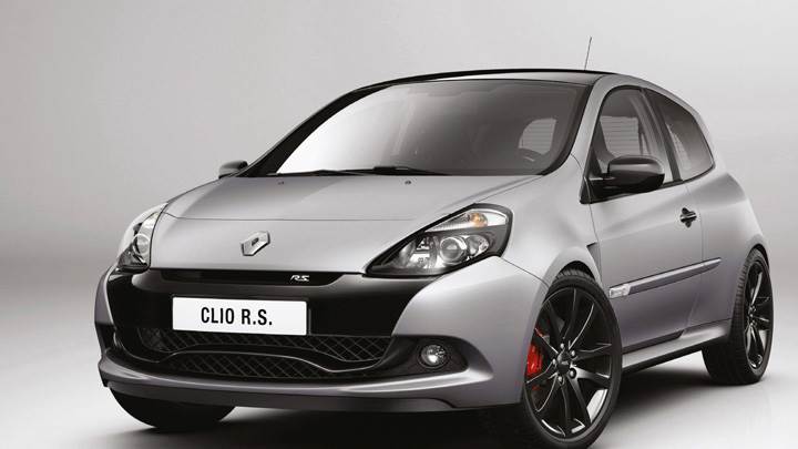 Clio Renault Sport 200 Raider In Grey Front Side Pose